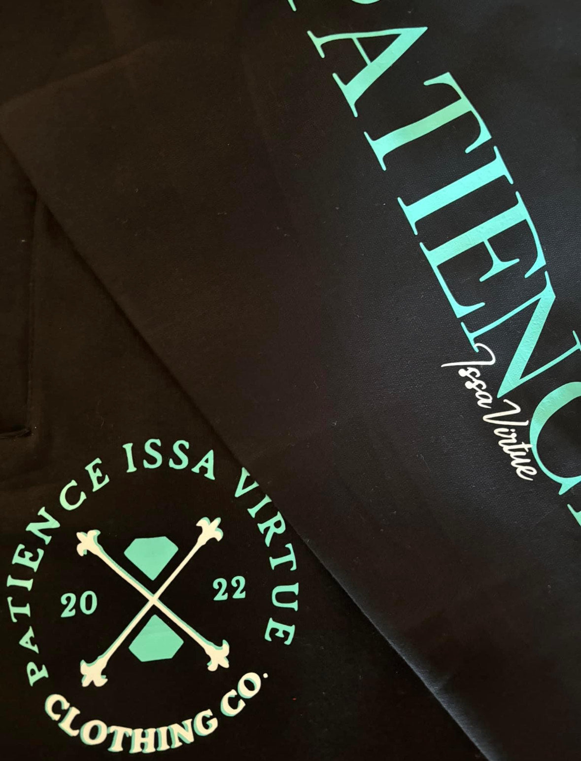 Patience Issa virtue - BLACK Classic hoodie set